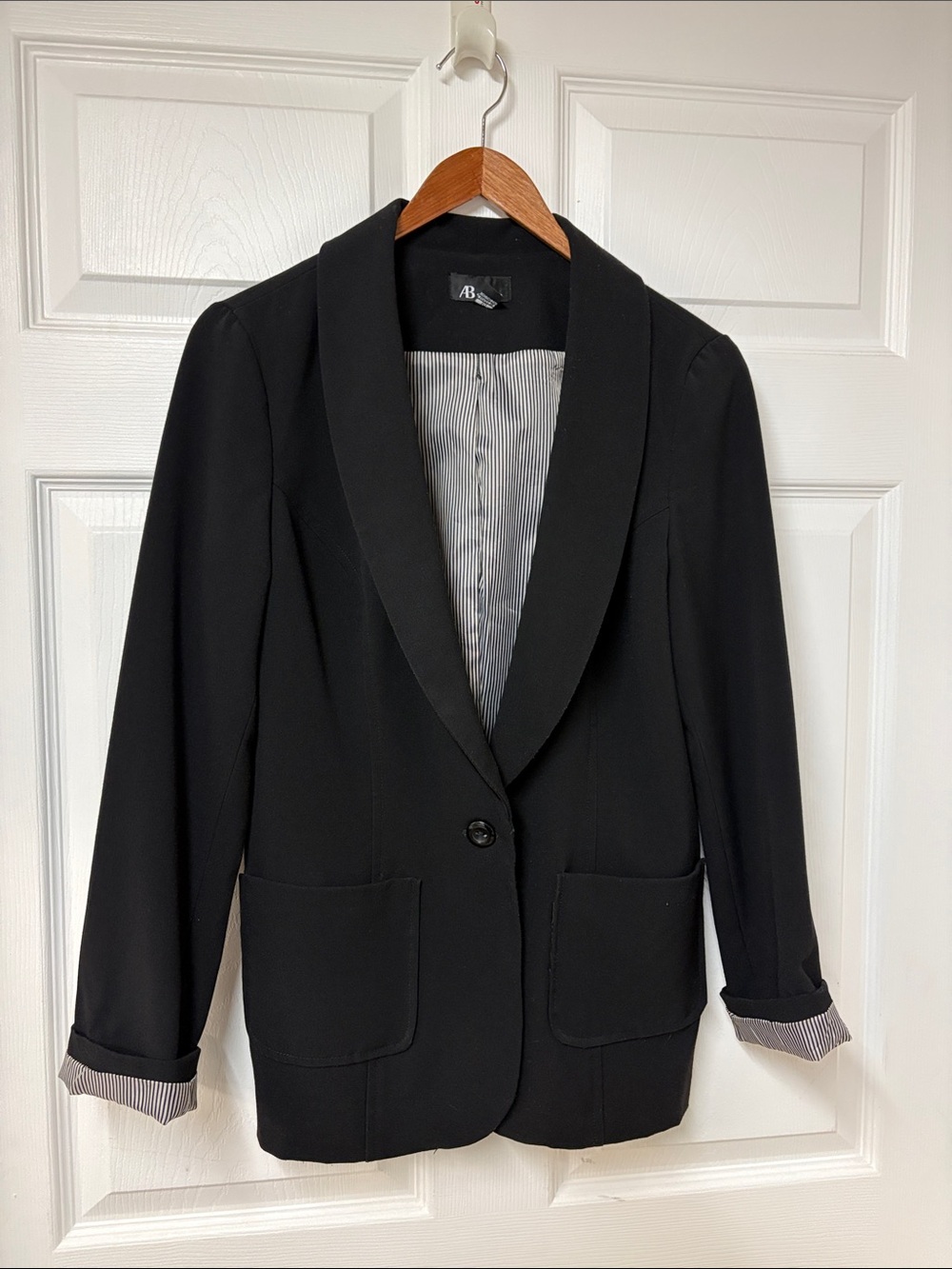 AB Studio Black Blazer w/ Striped Liner - Size 10